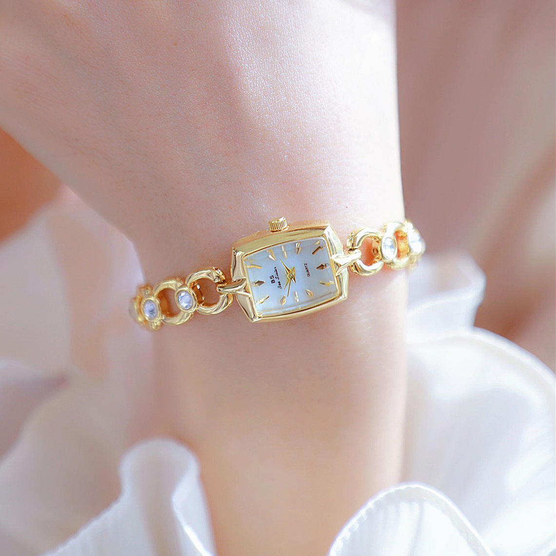 Jam Tangan UTHAI untuk Wanita  - Luxury Watch And Jewelry Brand ulasan dan harga